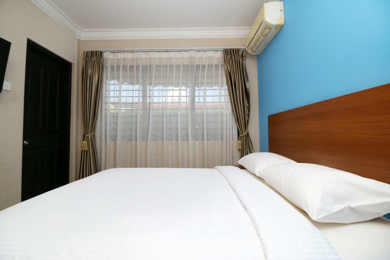 Safina Inn Syariah Sekupang Batam Eksteriør bilde